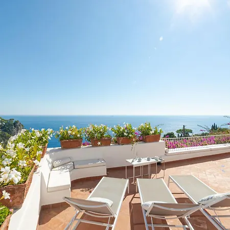 ヴィラ Le Tuie By Elite